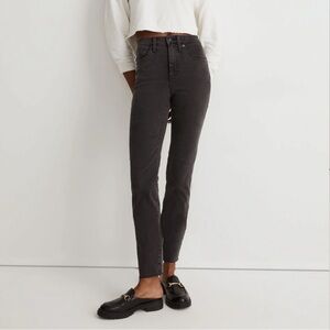 Madewell Stovepipe Jeans in Banberry Wash: Raw-Hem Edition size 27